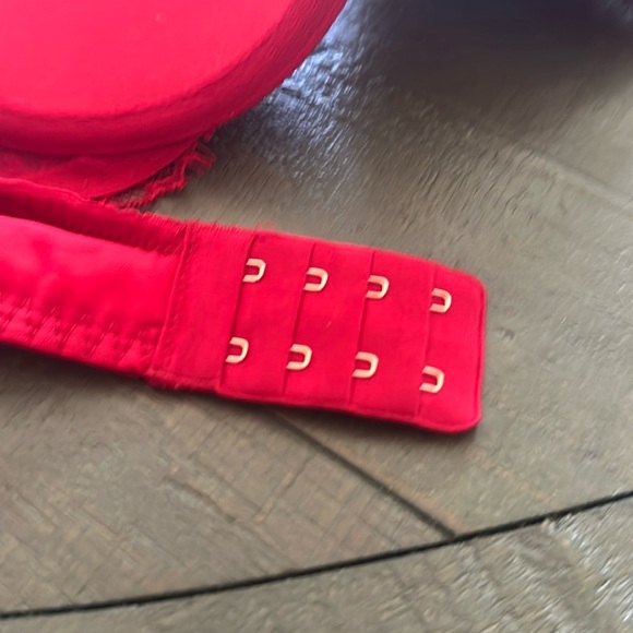 VS lined Perfect Coverage dream angels bra 32DD in Red NWOT - Picture 5 of 5